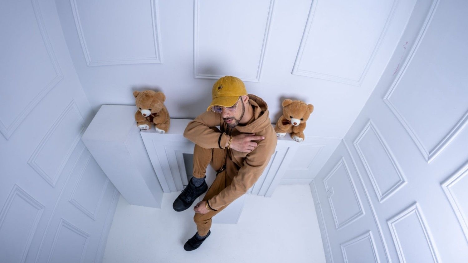 selfiesfromthe6ix-White-room-mississauga